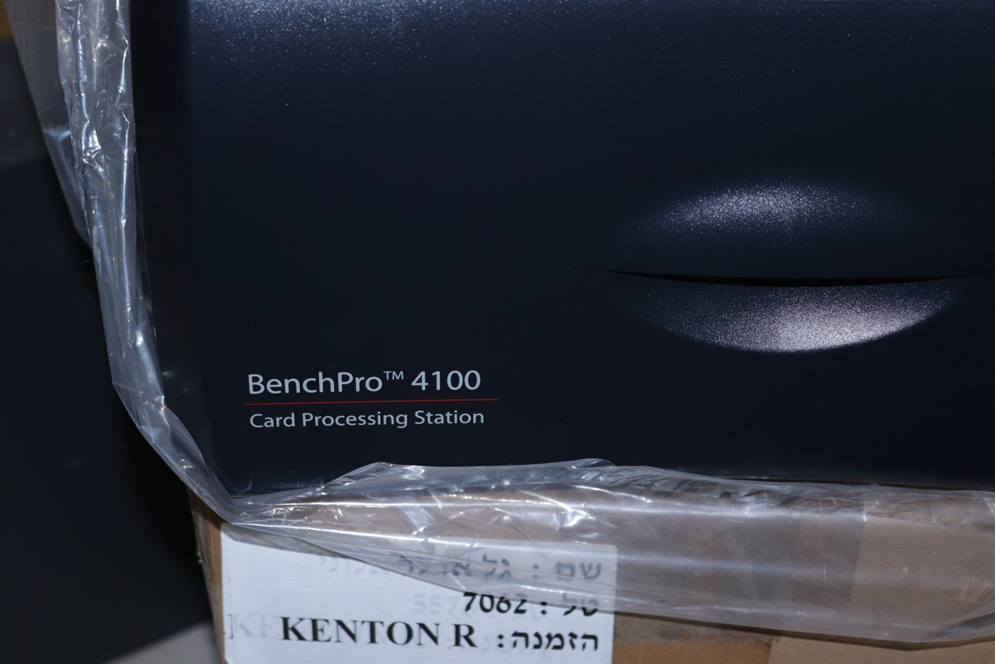 Invitrogen BenchPro 4100 Card Processing Station New Without Box