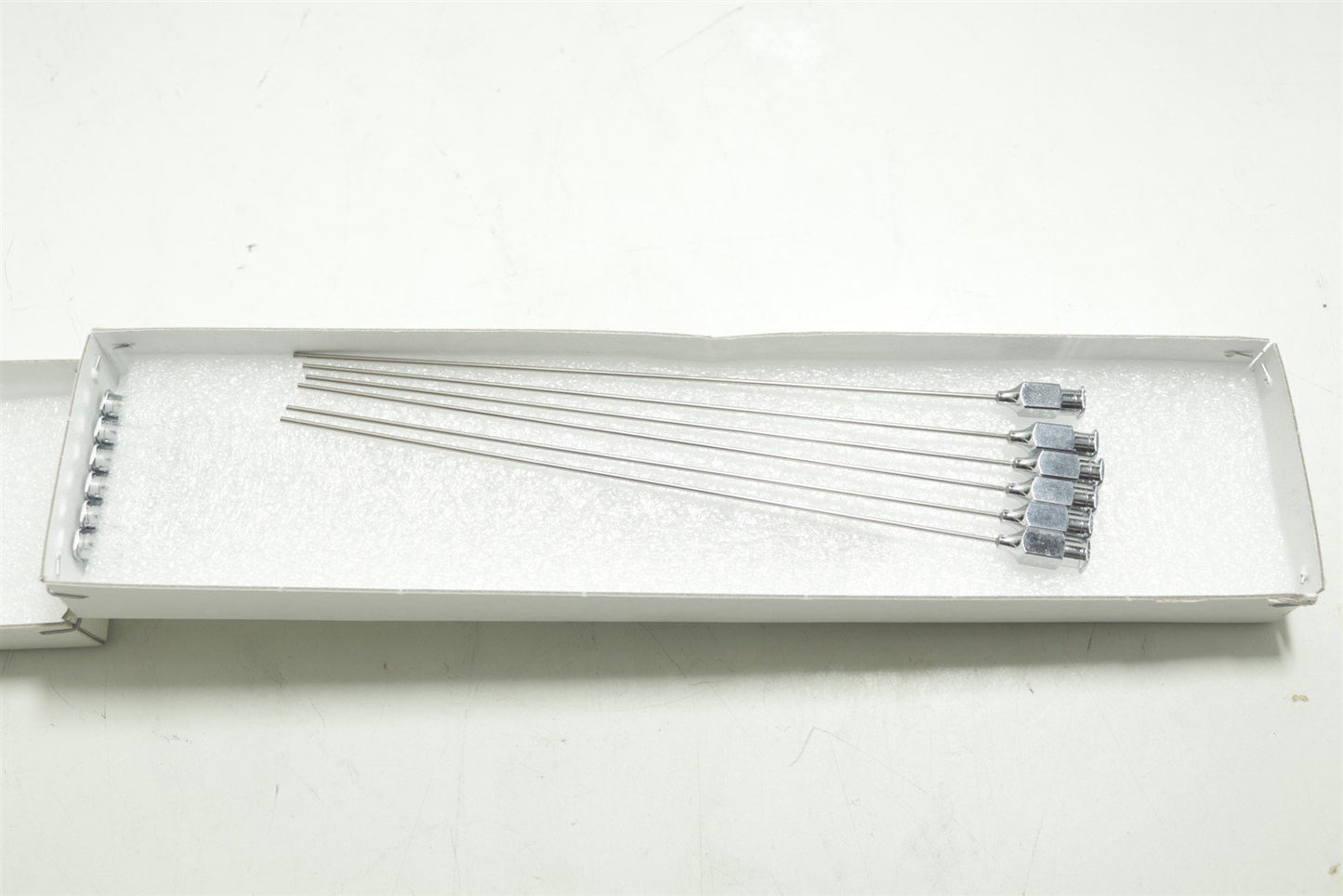 Unimed CH-1002 Lausanne Switzerland 260.011 1.20x150mm 12pcs