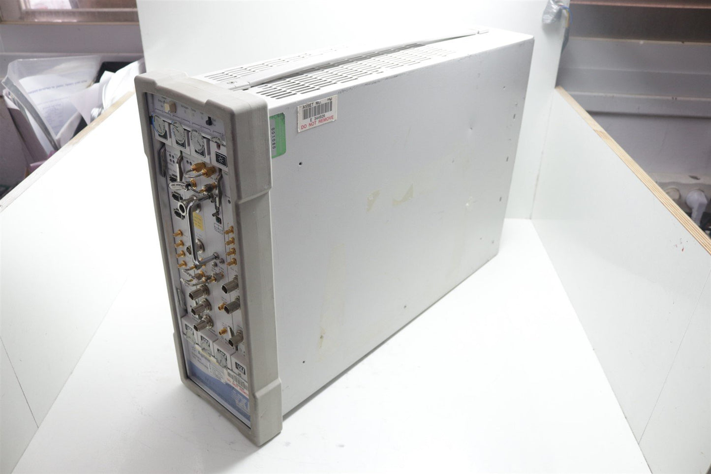 Agilent E8408A MainFrame w/ E8491B 89605B E2731B & E1439C Modules
