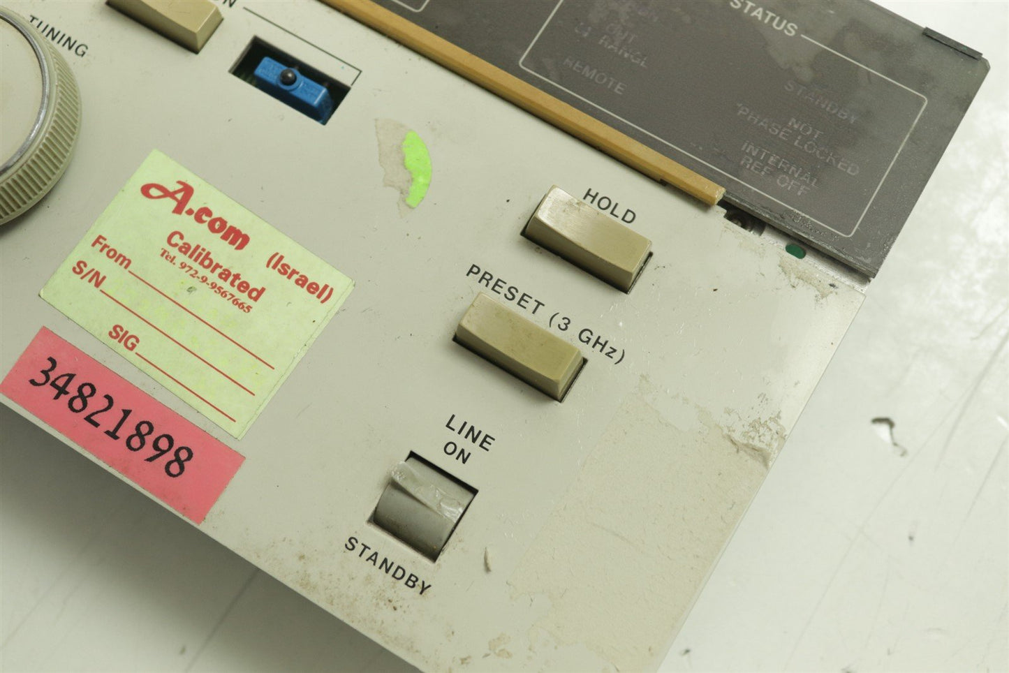 HP Agilent 8672A Signal Generator 2-18GHz Front Panel Assy 08672-60179