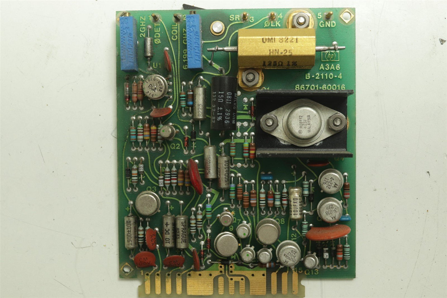 HP Agilent 8672A Signal Generator 2-18GHz Board 86701-60016
