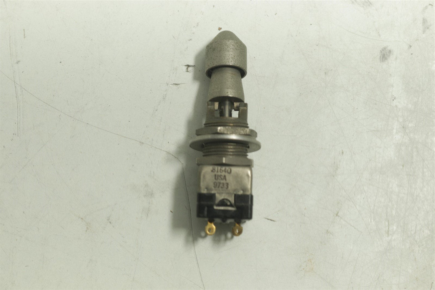 Lever Lock Toggle Switch With 2 Positions 8856R8 New
