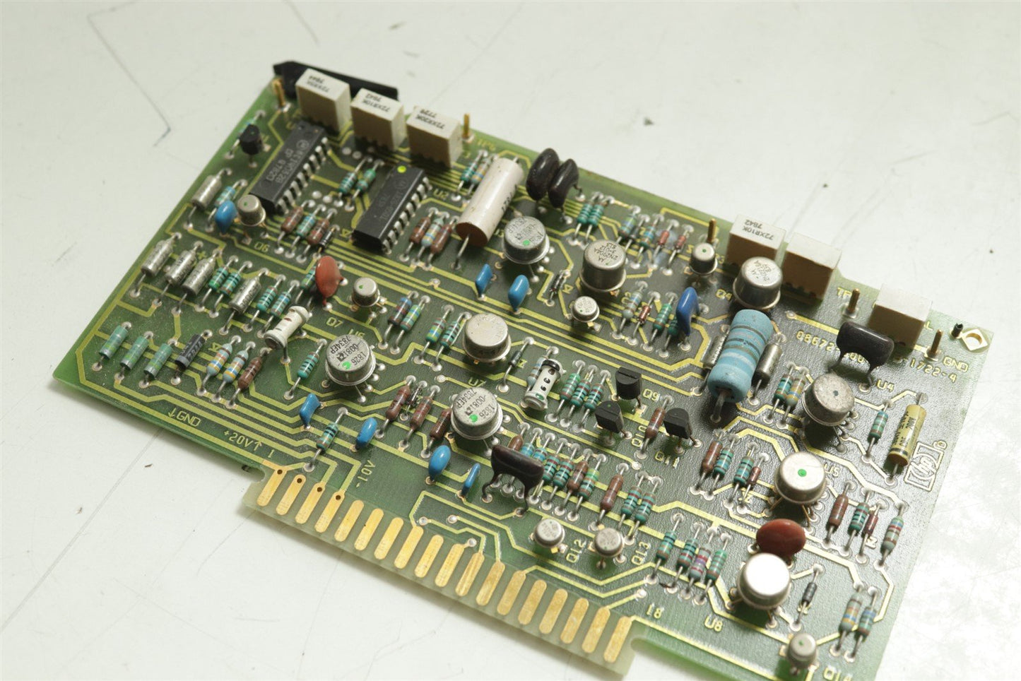 HP Agilent 8672A Signal Generator 2-18GHz PCB Board 08672-60044
