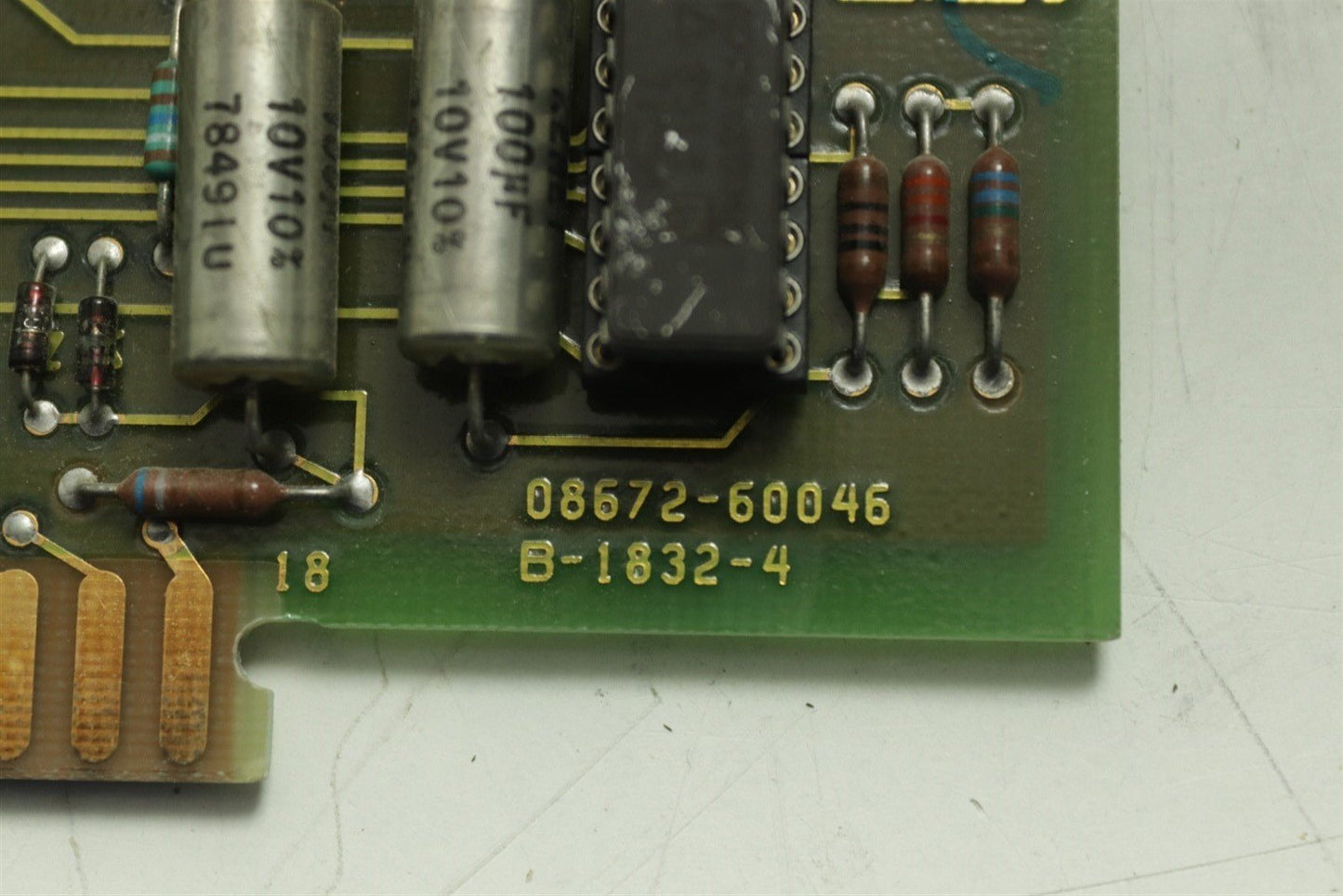HP Agilent 8672A Signal Generator 2-18GHz PCB Board 08672-60046