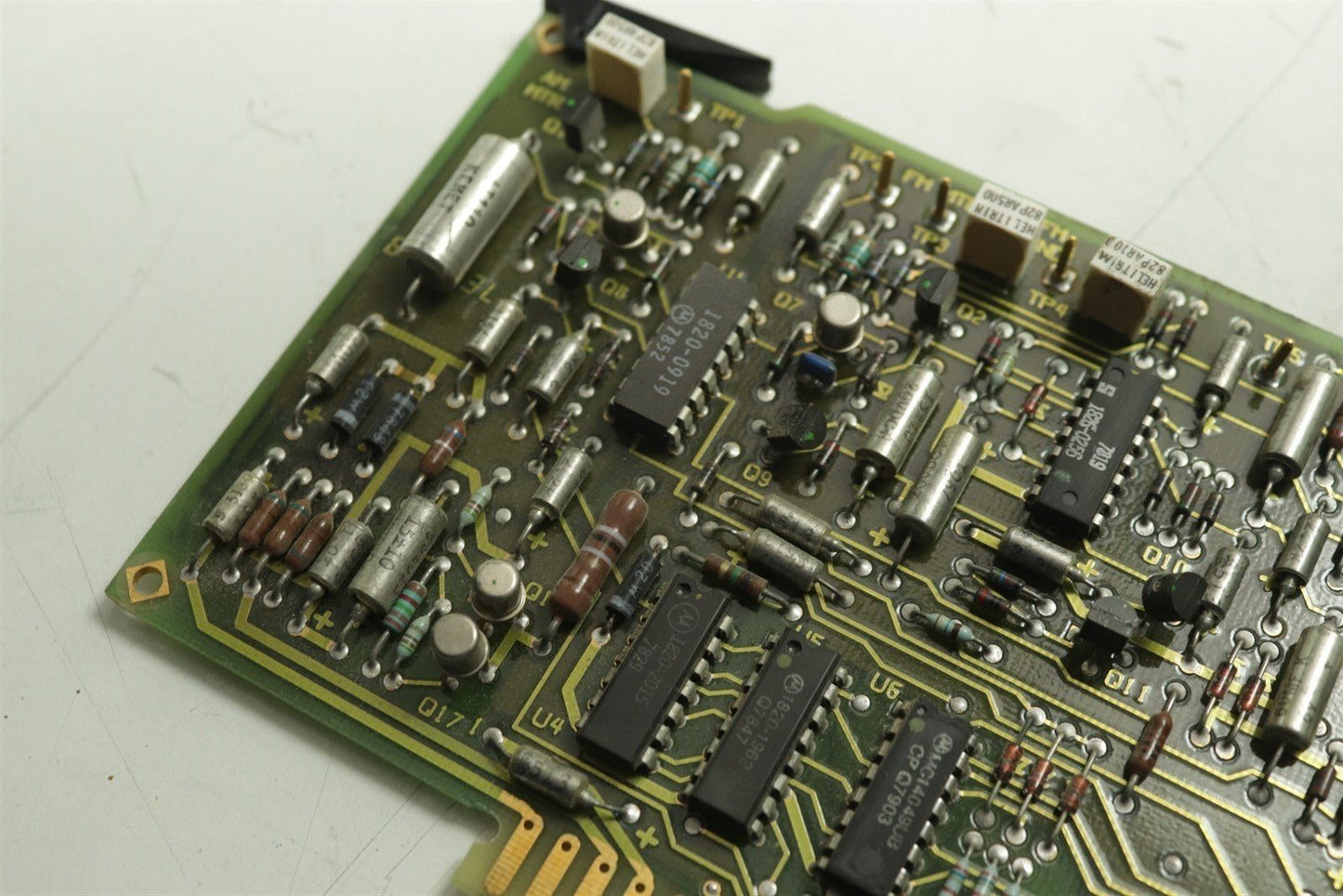 HP Agilent 8672A Signal Generator 2-18GHz PCB Board 08672-60046