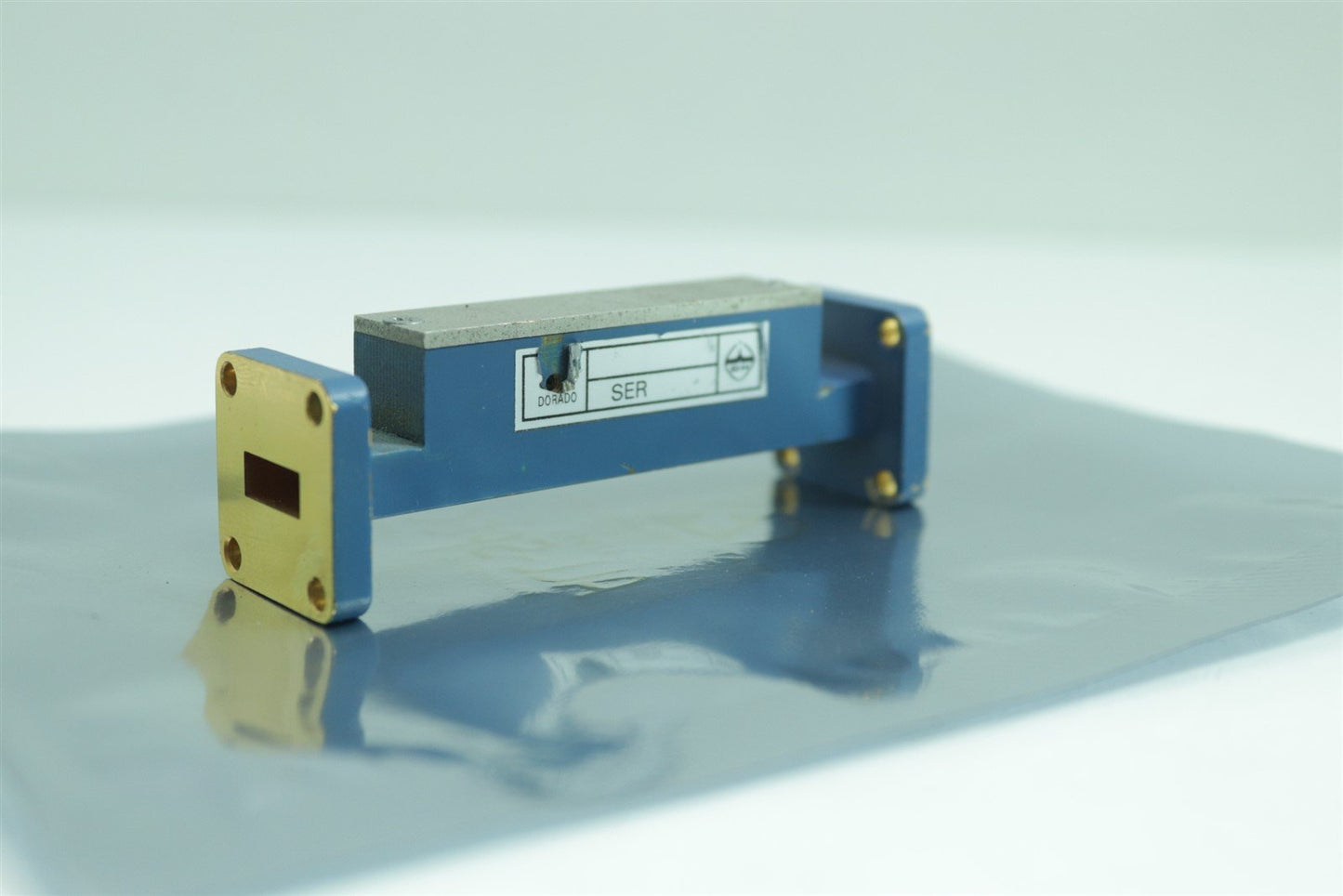 Dorado International WR42 Fixed Attenuator Waveguide 22-33GHz 30dB