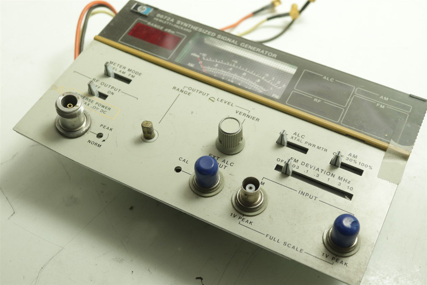 HP Agilent 8672A Signal Generator 2-18GHz Front Panel Assy 08672-60101