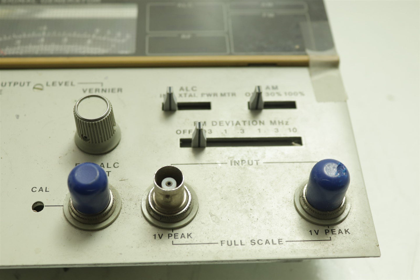 HP Agilent 8672A Signal Generator 2-18GHz Front Panel Assy 08672-60101