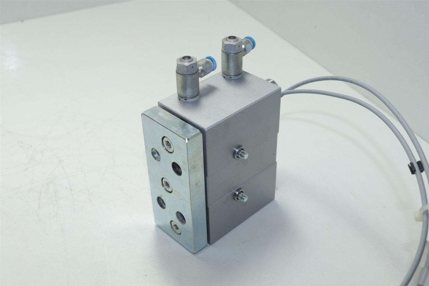 Festo DFM-25-20-P-A-KF 170922 Pneumatic Guided Cylinder