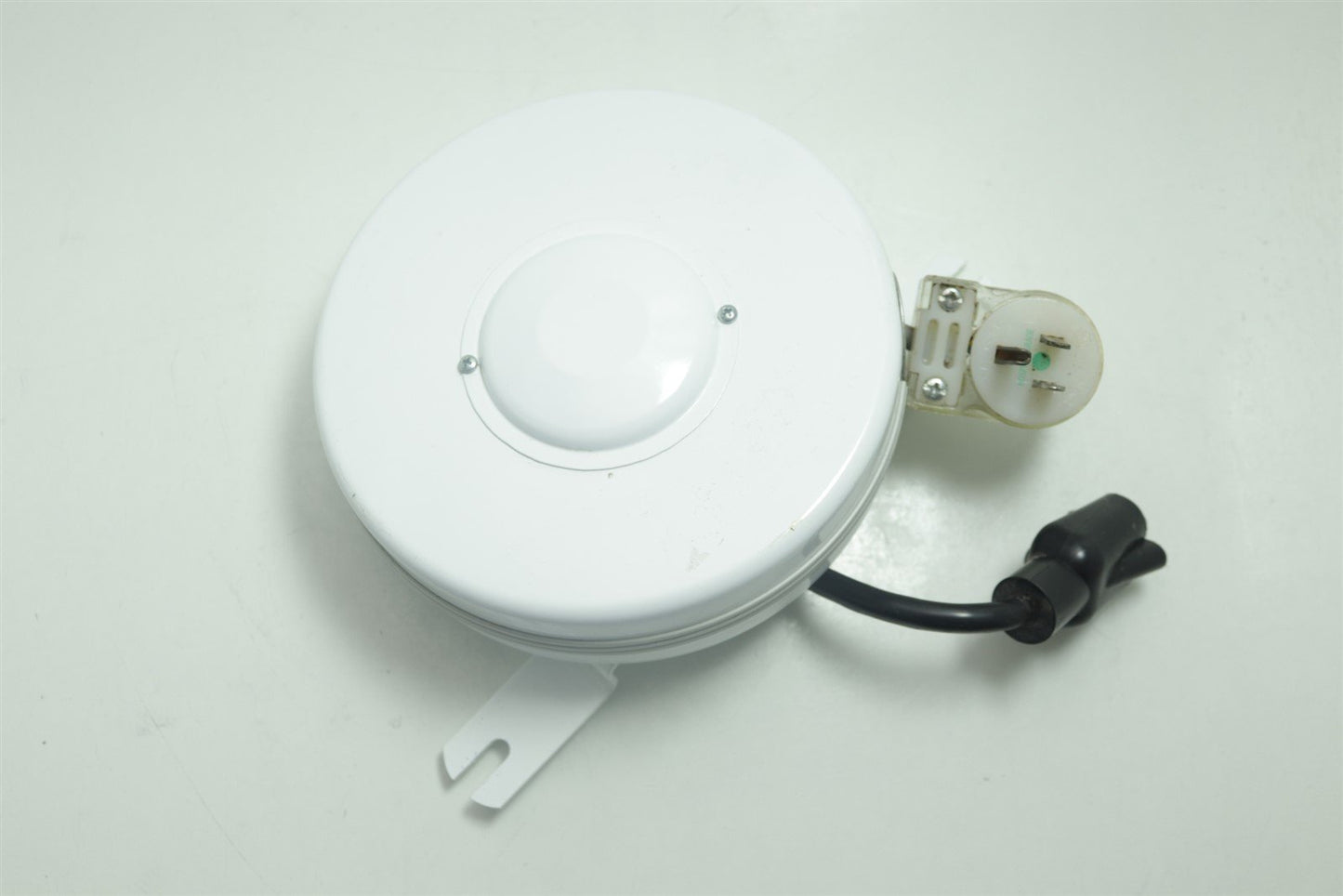 Retractable Power Cable Reel for Medical Environments