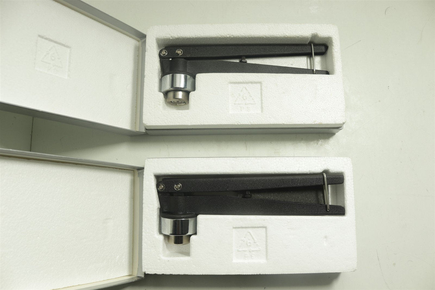 Thermo Scientific Vial Crimper & Decrimper Tools Set