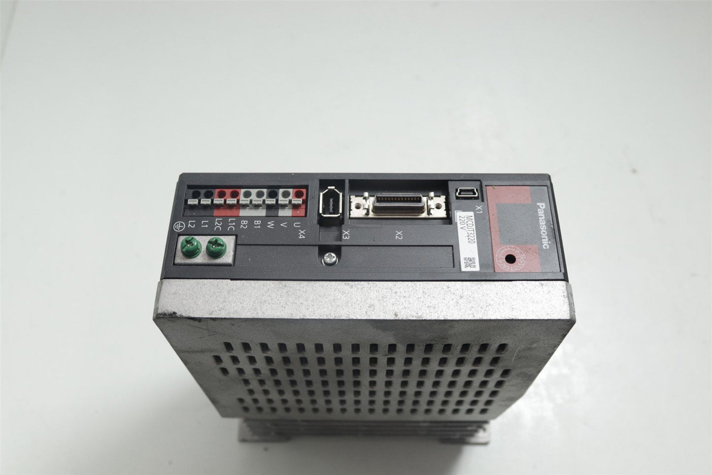 Panasonic Servo Driver 240V 3ϕ 4.0A 750W 500Hz MCDJT3220