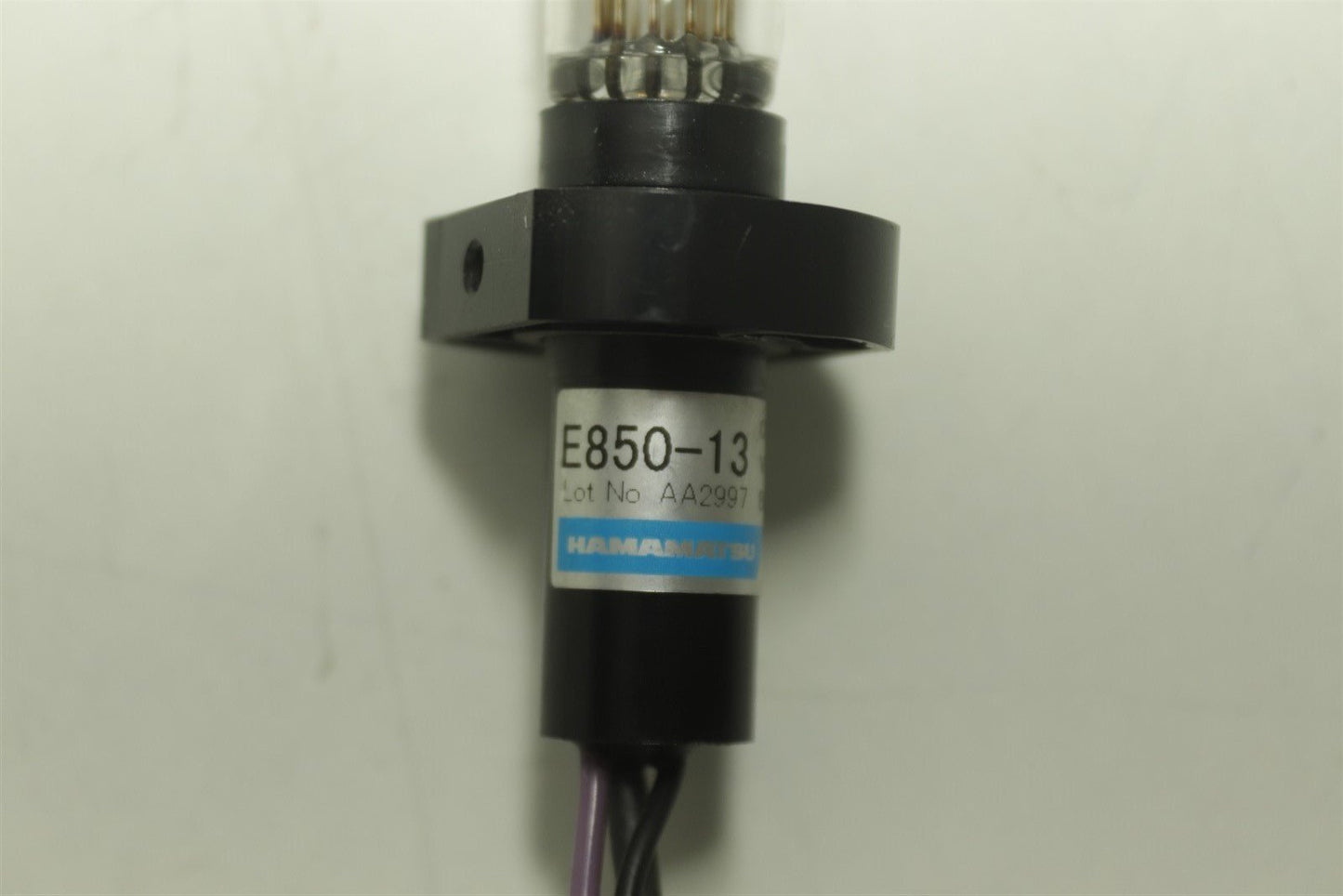 Hamamatsu R6357 Photomultiplier Tube With E850-13 Socket
