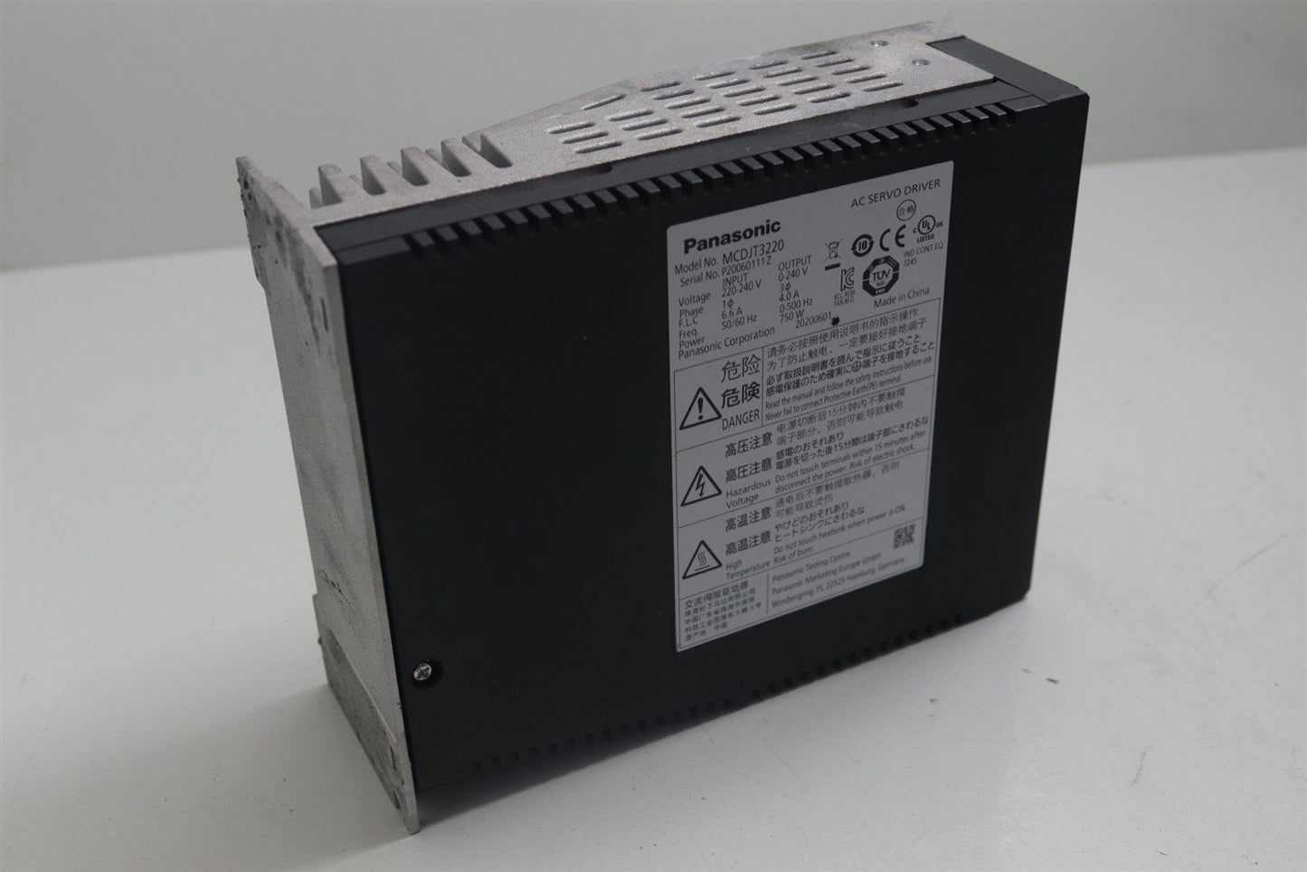 Panasonic Servo Driver 240V 3ϕ 4.0A 750W 500Hz MCDJT3220