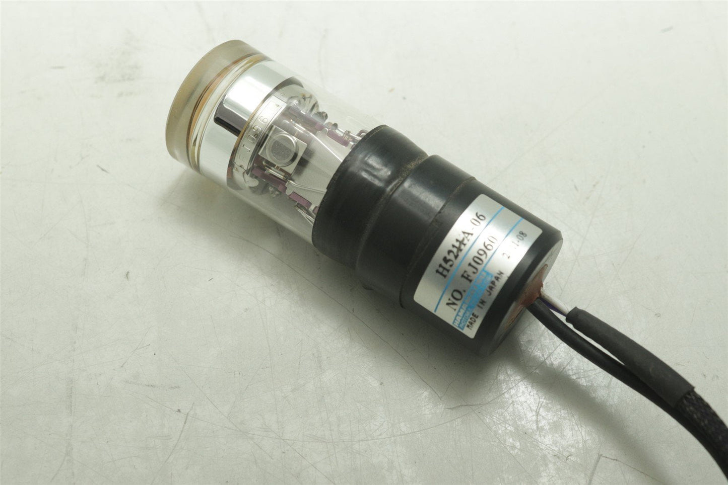 Hamamatsu H5211A-06 Photomultiplier Tube
