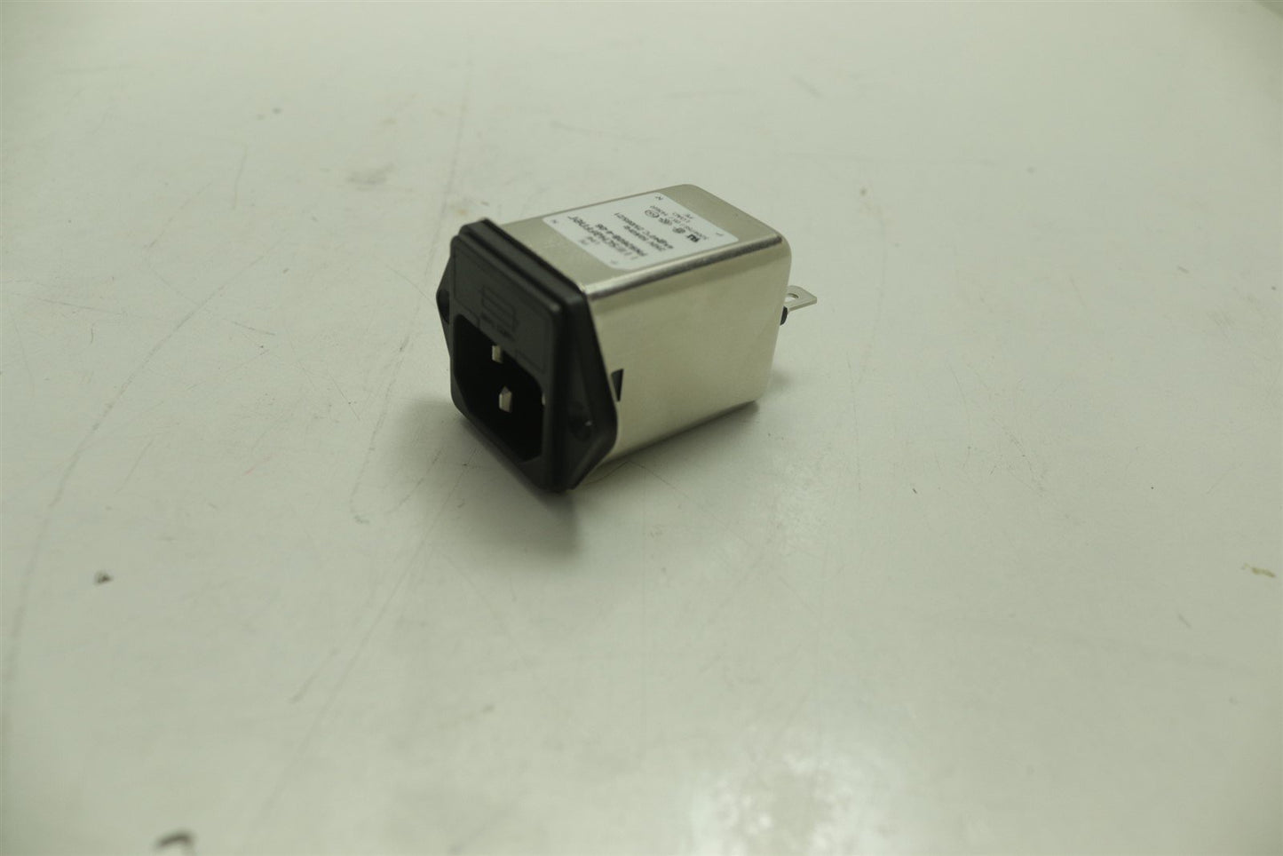 LOT OF 5 SCHAFFNER - FN9260B-4-06 - Power Entry Module