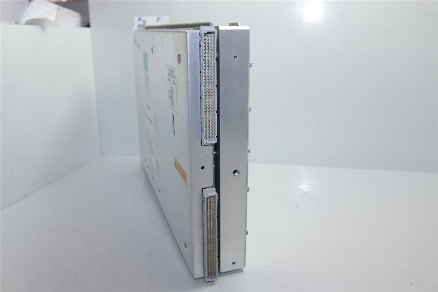 Racal Instruments 3271 VXI Signal Generator 9kHz - 2.4GHz w/ Breakage
