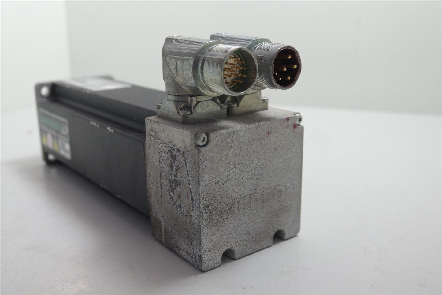 Control Techniques Unimotor Servo Motor ServoMotor 070UDD200XBCRA078140-SHPA