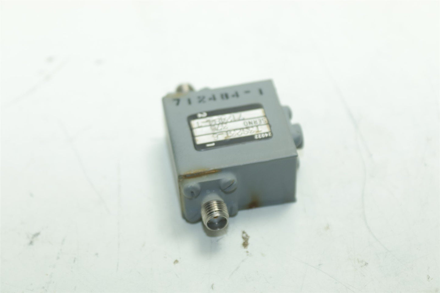 Microwave Isolator 27338 101103413