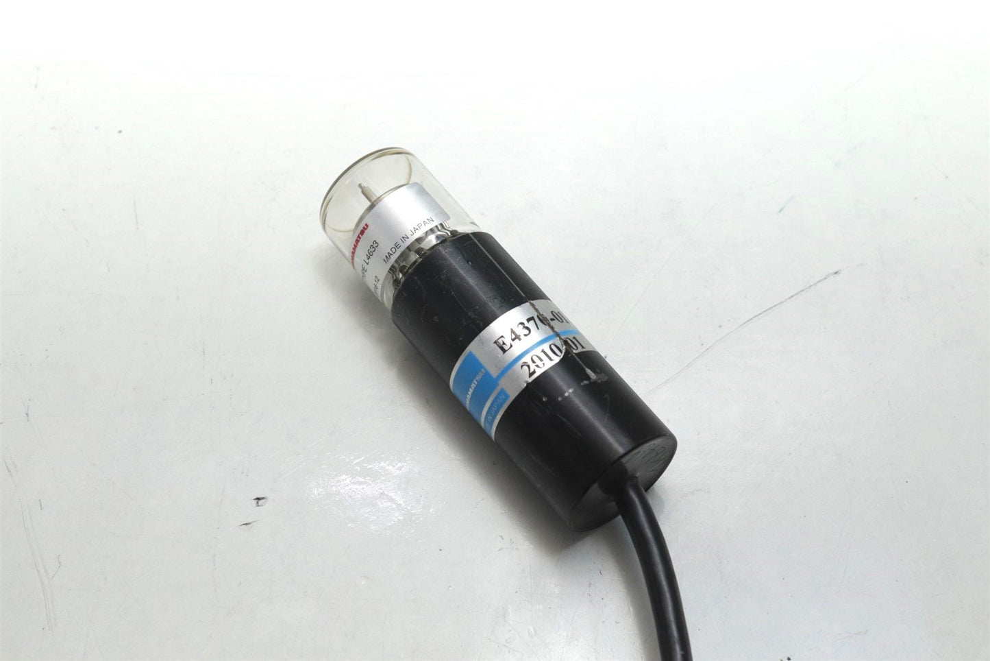 Hamamatsu L4633-01 Xenon Flash Lamp with Socket E4370-01