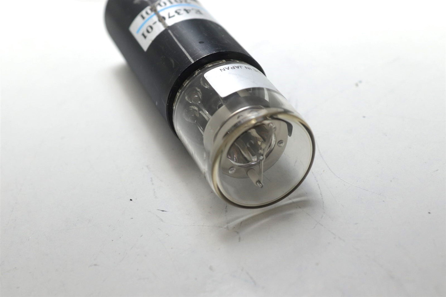 Hamamatsu L4633-01 Xenon Flash Lamp with Socket E4370-01