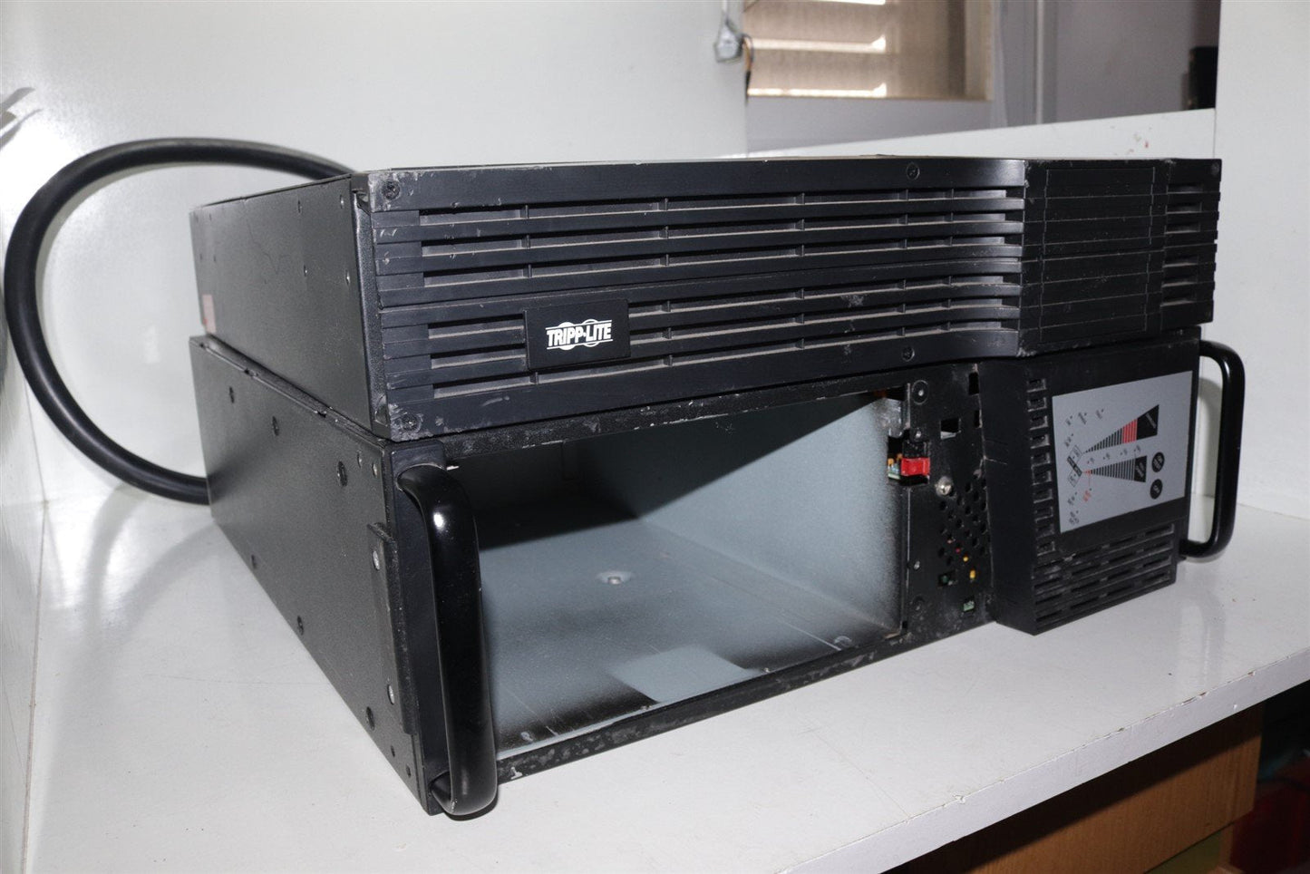 Tripp-Lite 3000VA Rackmount XL 3U UPS SUINT3000RTXL3U