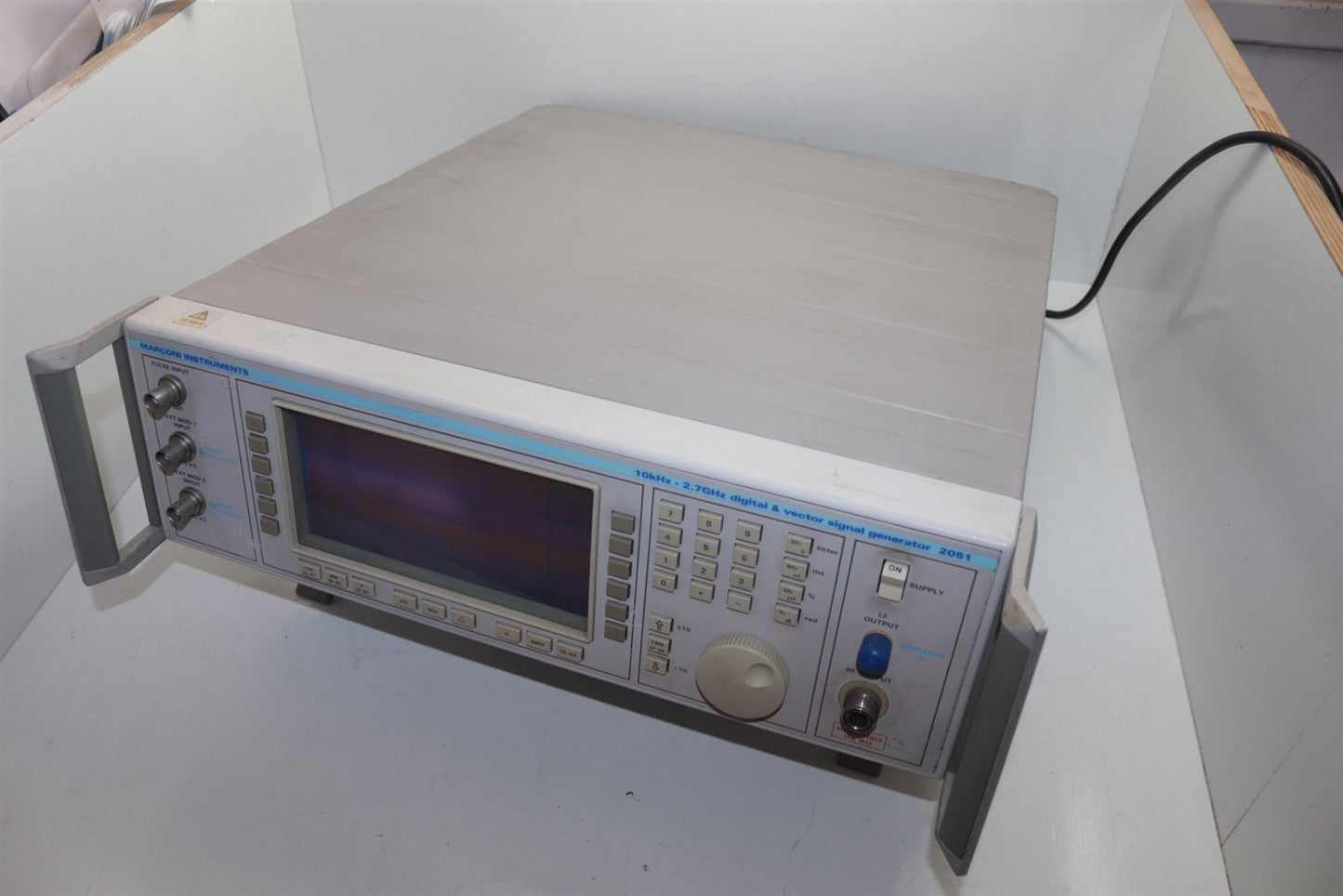 Marconi Instruments 2051 10kHz - 2.7GHz Signal Generator OPT 01 02 Testedd