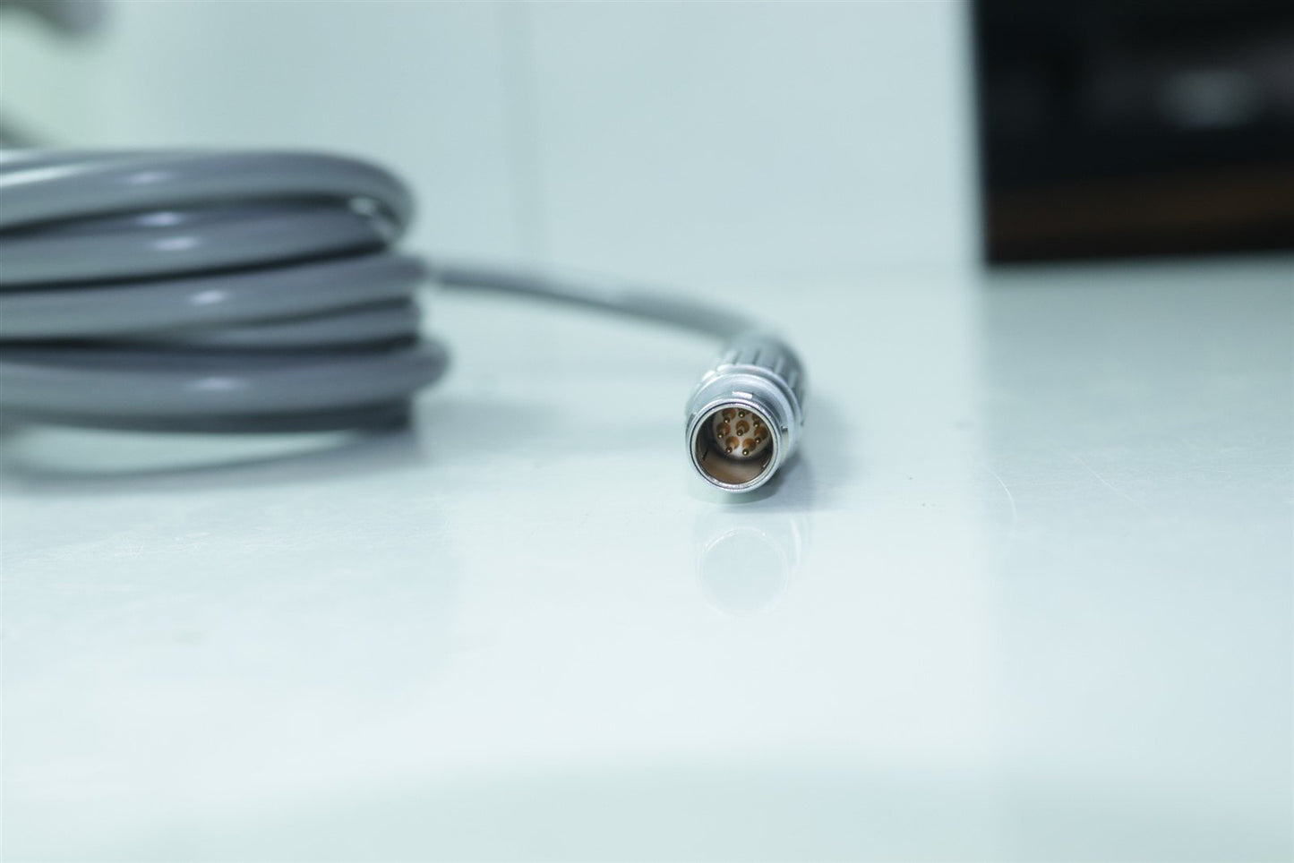 Modified Lumenis VersaCut Tissue Morcellator System+ Handpiece and Pedal