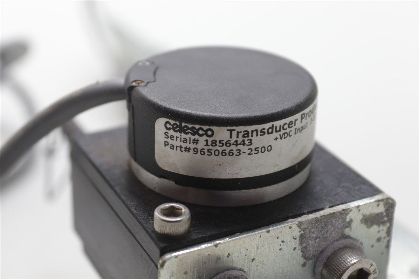 Celesco Transducer 9650663-2500 w/ 632800-1 REV D Position Sensor