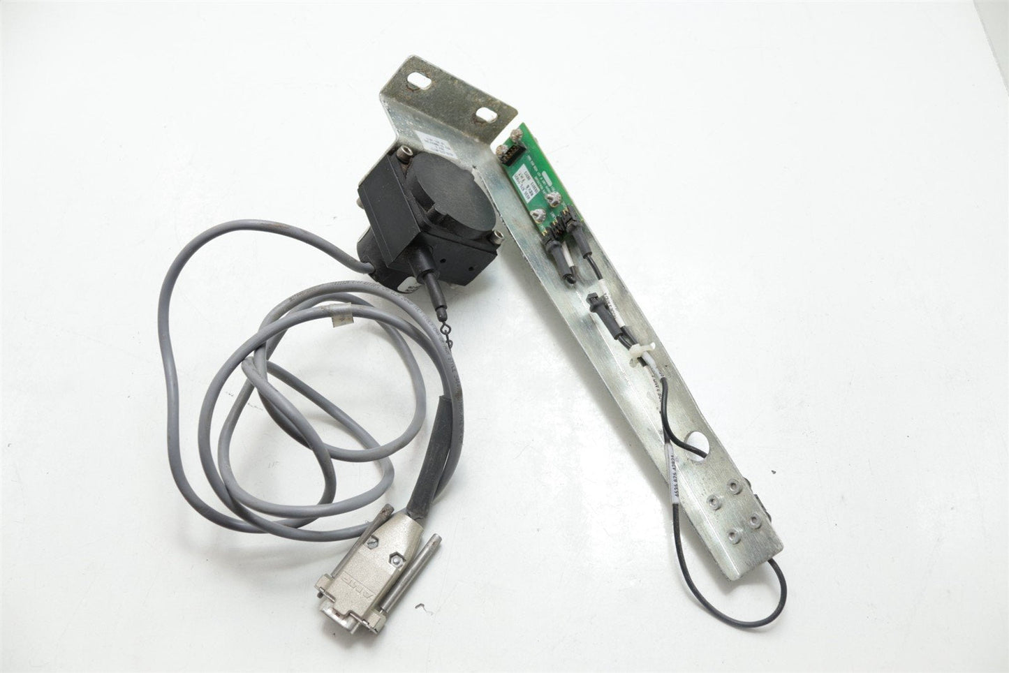 Celesco Transducer 9650663-2500 w/ 632800-1 REV D Position Sensor