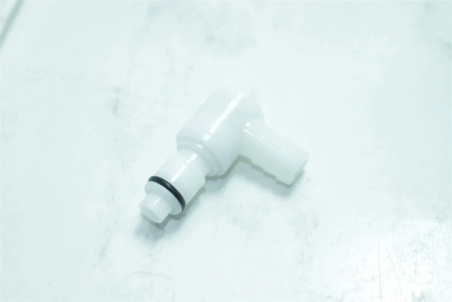 Nordson Venus Concept LinkTech Elbow Plug Vlaved 3/8HB 50ACV-PB4-06, 2 Pieces