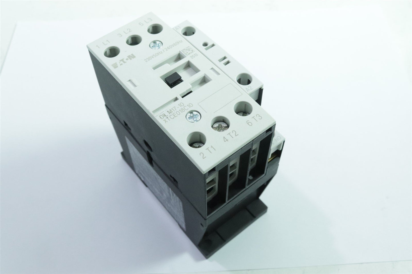 EATON DILM17-10 Contactor 230V50Hz / 240V60Hz XTC018C10