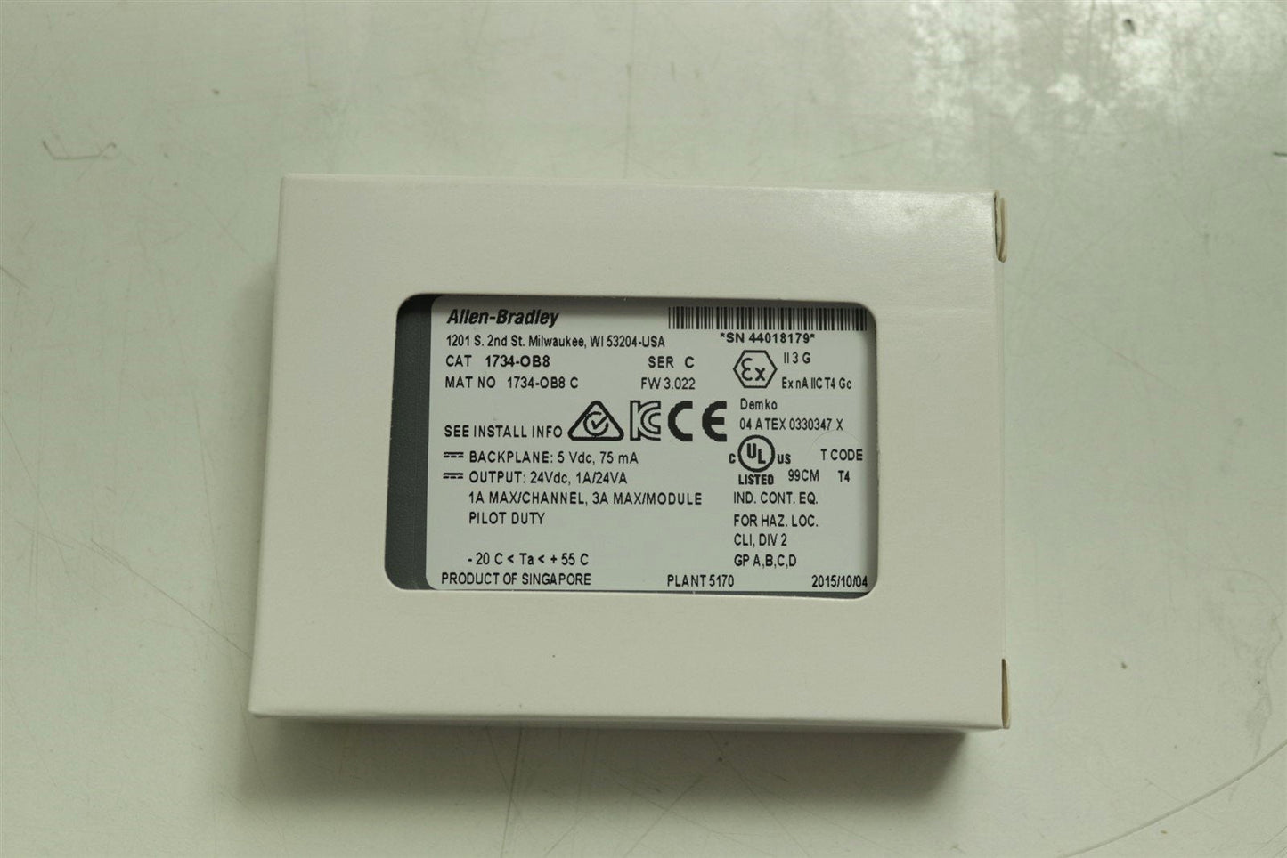 NEW Allen Bradley 1734-OB8 Safety Sourcing Output Module 1734OB8