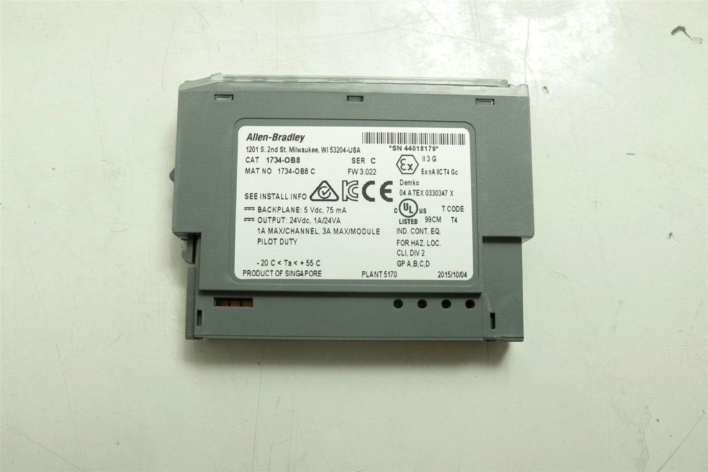 NEW Allen Bradley 1734-OB8 Safety Sourcing Output Module 1734OB8