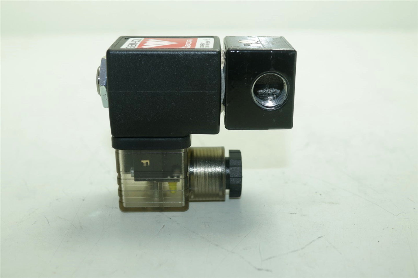 New Baccara Gem-Sol GEM-B-23 24V DC 5.5W Solenoid Valve