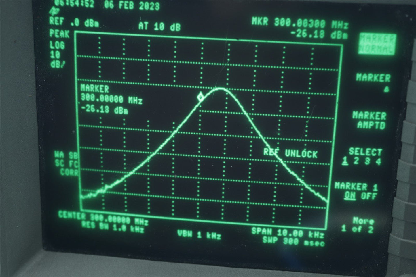 HP Agilent 8594E Spectrum Analyzer 9kHz-2.9Ghz Not Calibrated