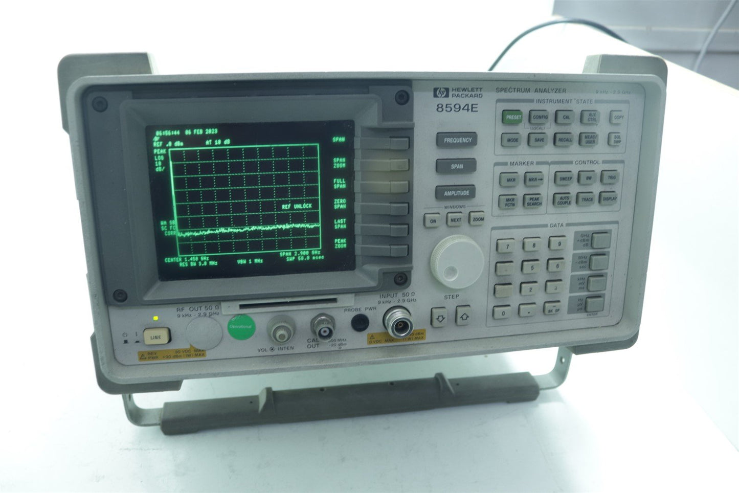 HP Agilent 8594E Spectrum Analyzer 9kHz-2.9Ghz Not Calibrated