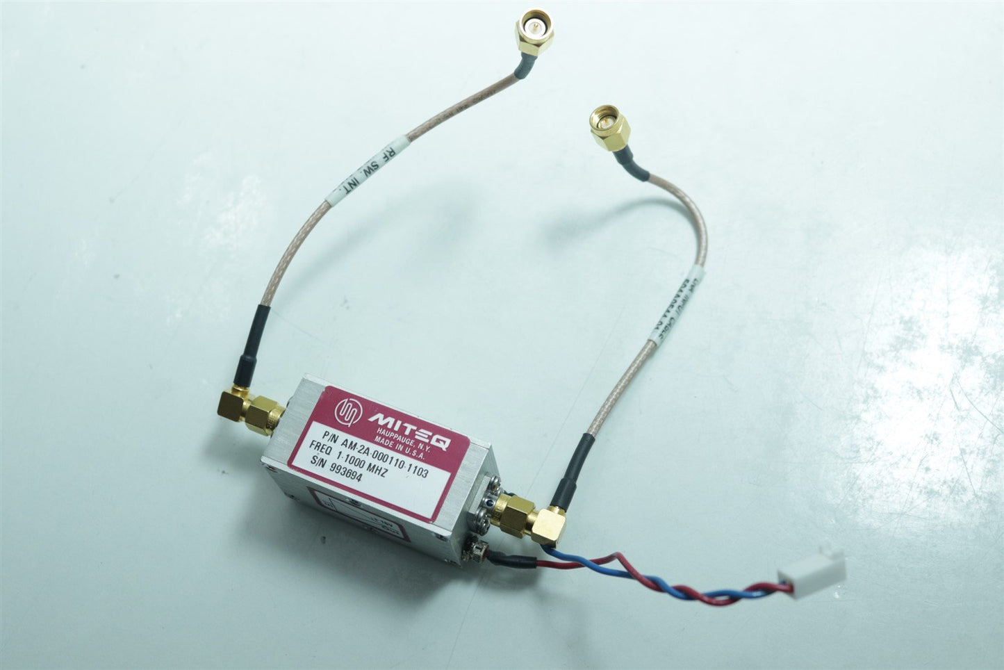 Miteq LNA Low Noise Amplifier 1-1000MHZ AM-2A-000110-1103