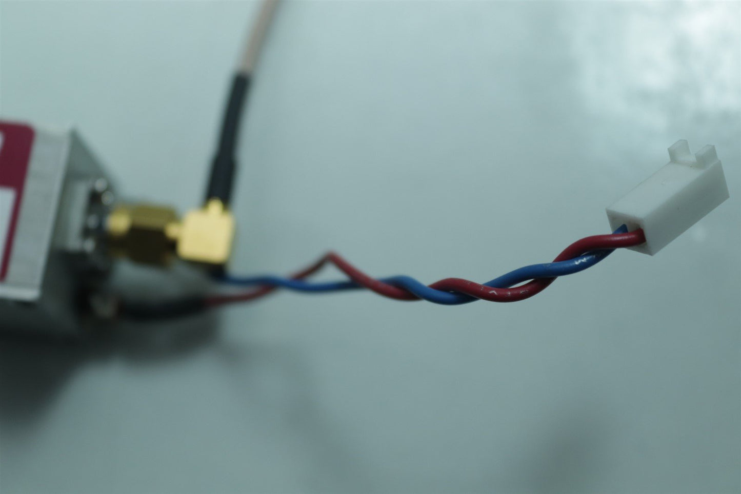 Miteq LNA Low Noise Amplifier 1-1000MHZ AM-2A-000110-1103