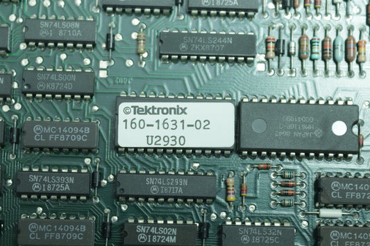 Tektronix 2445A 2465A 2467 160-1631-02 U2930 Readout Board