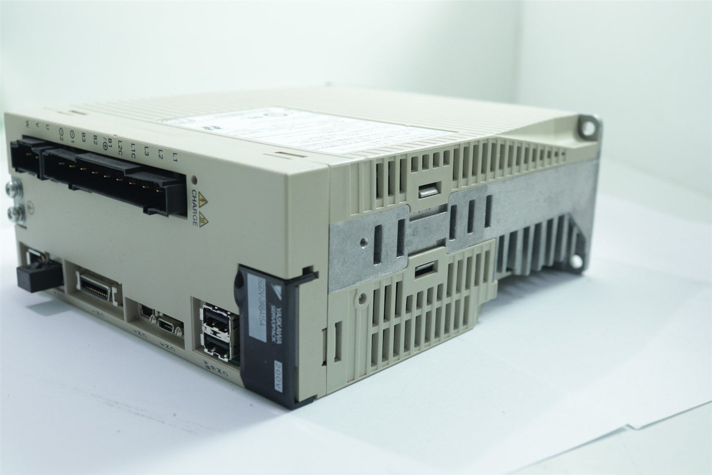 Yaskawa SERVOPACK SGDV-3R8A15A 230V 400W Kornit 3ph Servo Motor driver