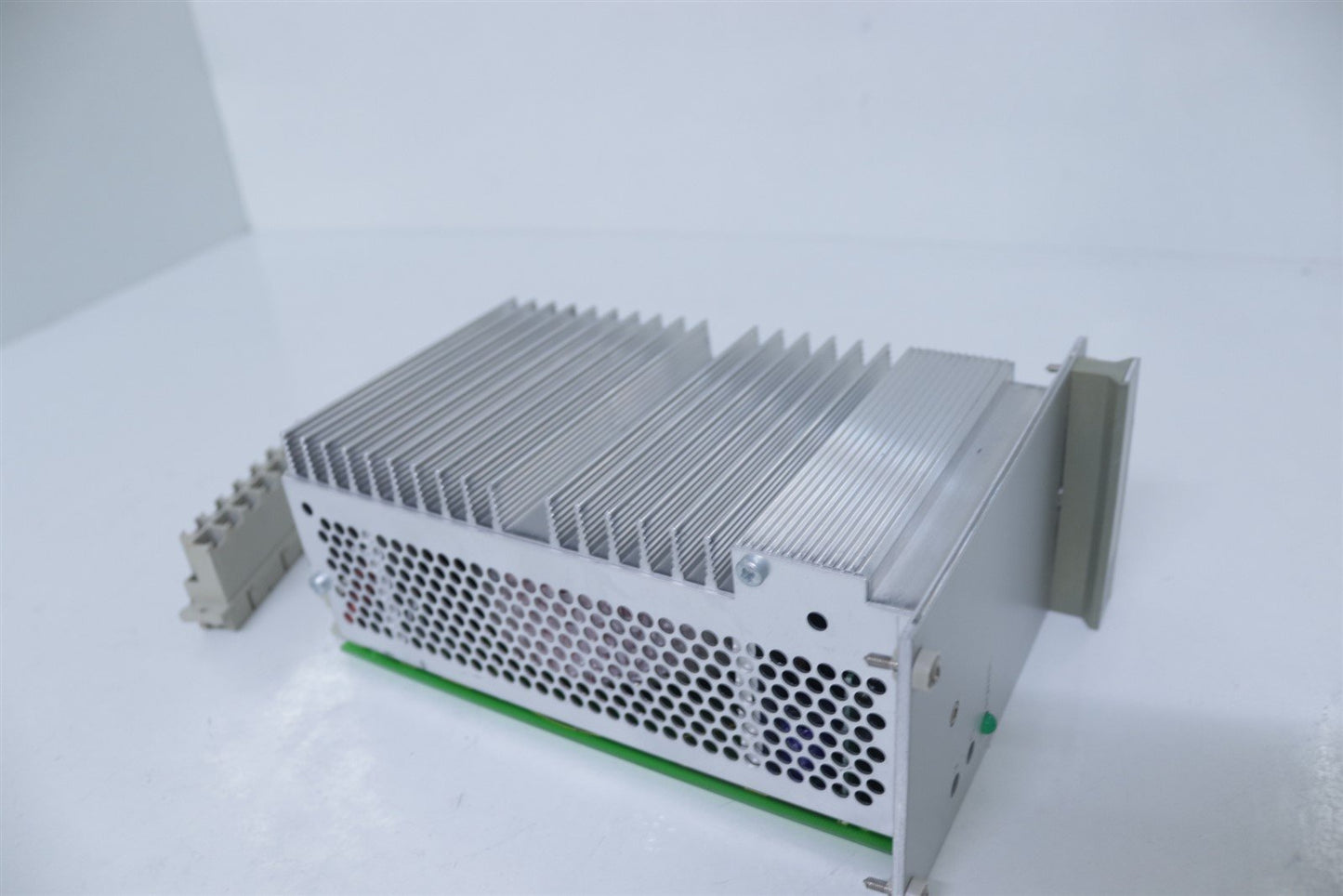 Schroff PSG 105/ 13105011 Power Supply AC/DC Linear Regulator W/ Connector