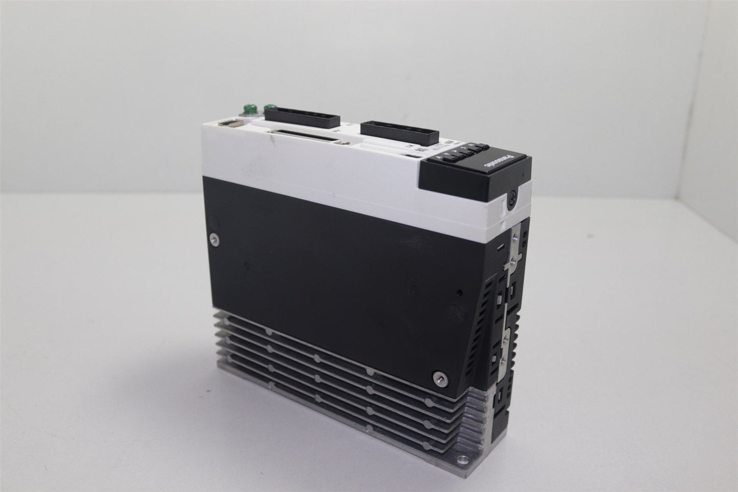 Panasonic AC Servo Drive 200W 3Φ 1.6A MADLN15SE