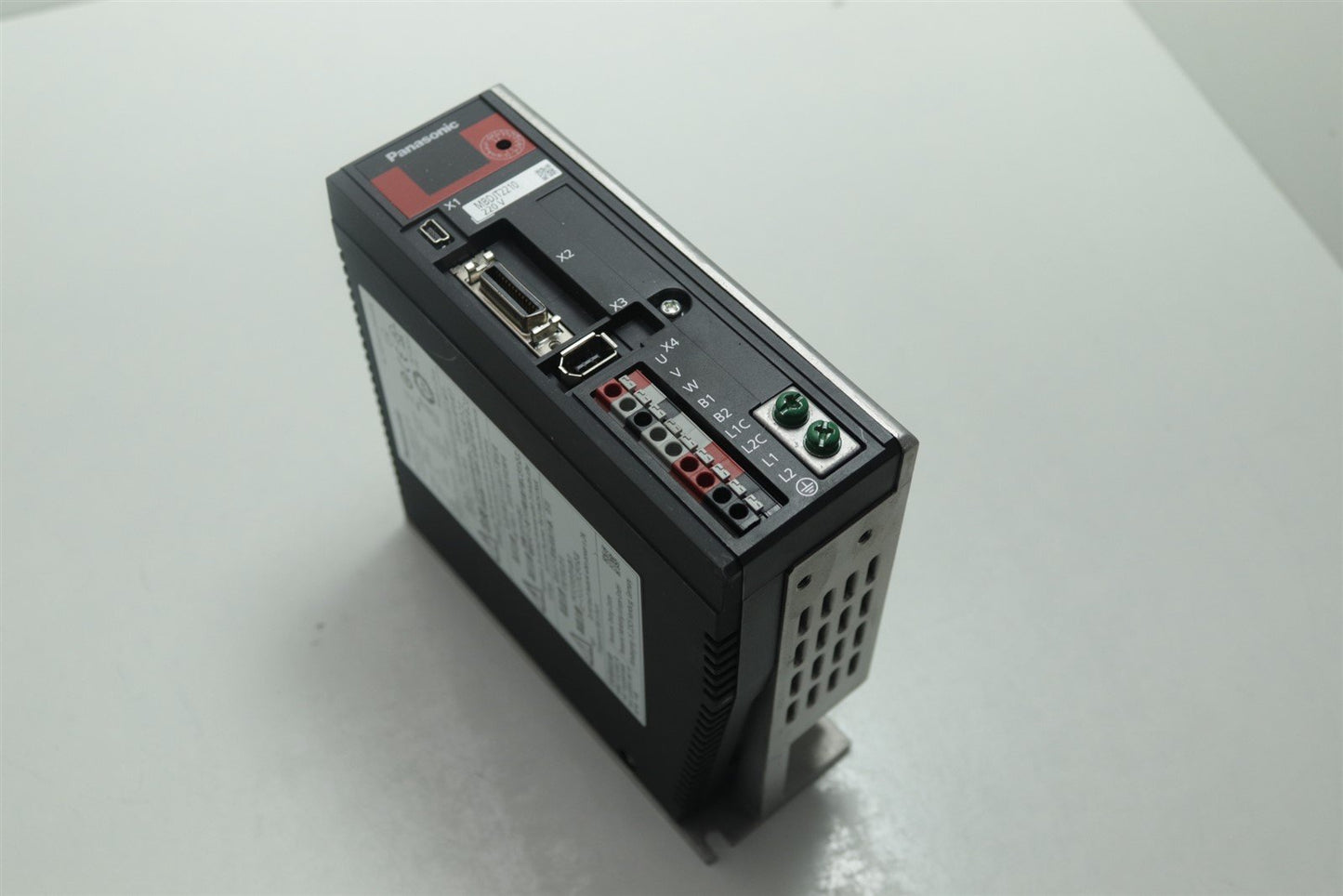 Panasonic AC Servo Drive 200W 3Φ 1.6A MADLN15SE