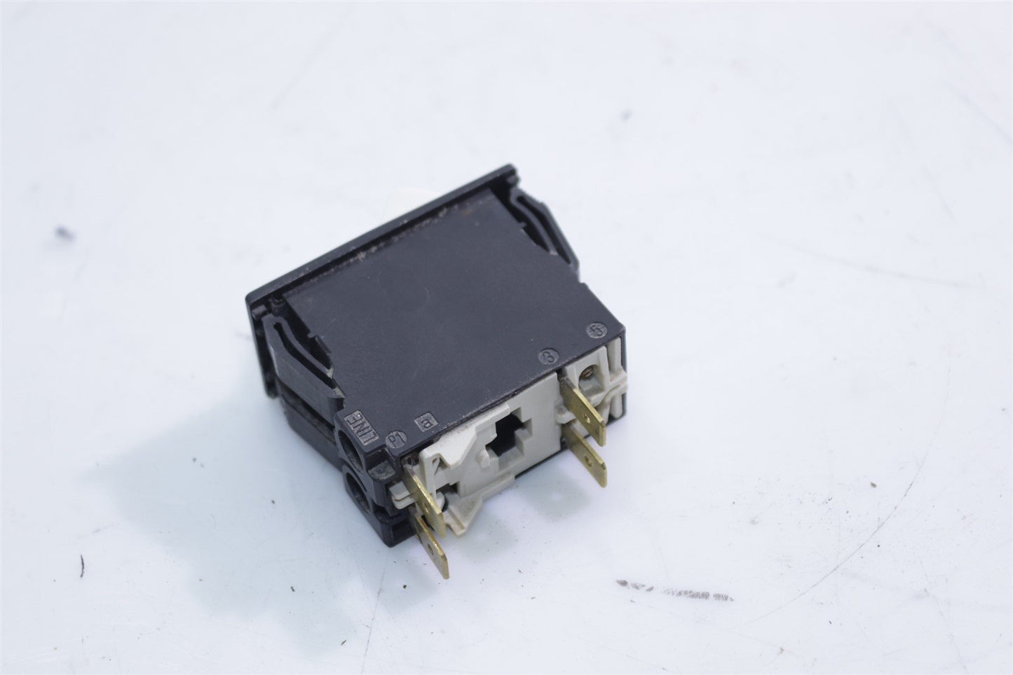Hettich Universal 320 Benchtop Centrifuge Circuit Breaker