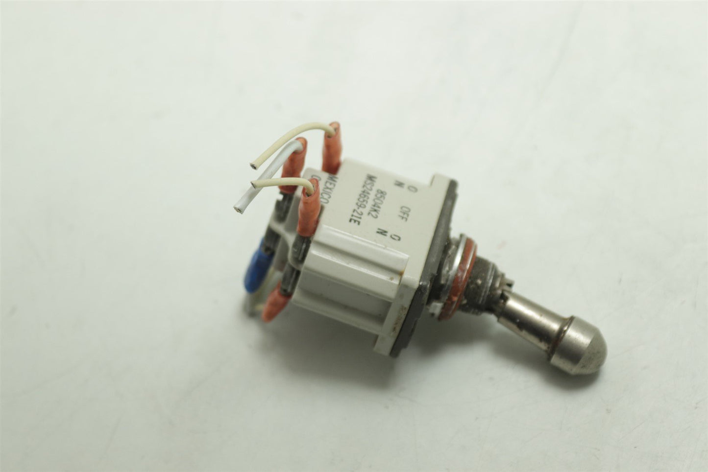 Honeywell Lever Lock 8504K34 2 Pole Switch - On - Off - On