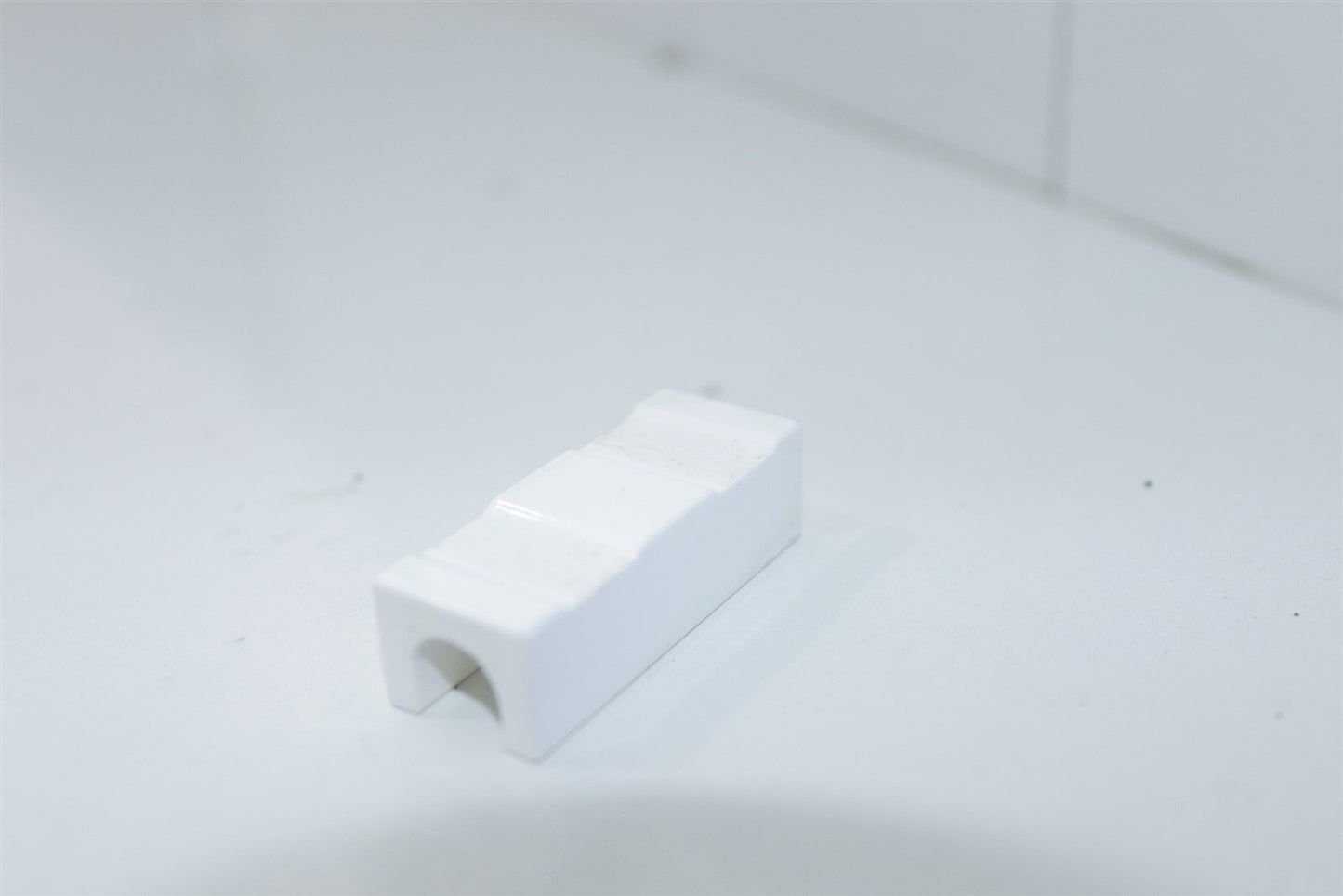 Alma Lasers White Ceramic IPL Laser Reflector Cavity 40x15x12 Mm