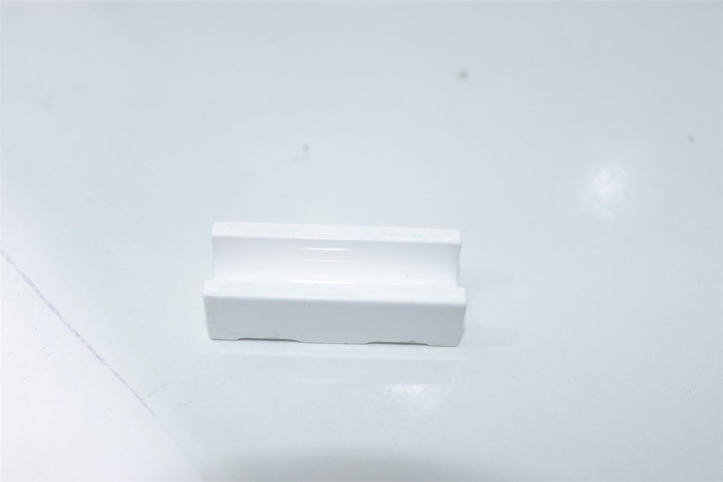 Alma Lasers White Ceramic IPL Laser Reflector Cavity 40x15x12 Mm