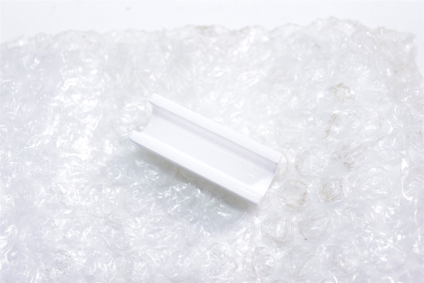 Alma Lasers White Ceramic Laser Reflector Cavity 4x1.5x1.2 cm