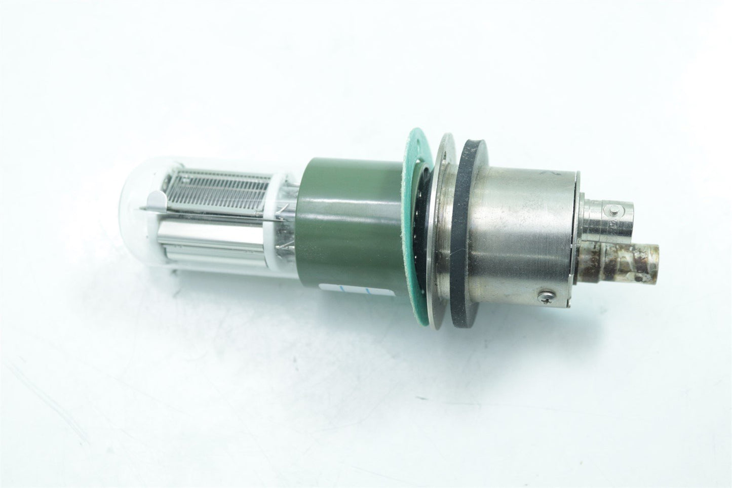 HAMAMATSU Photomultiplier Tube 1P28A + BNC Socket Becton Facscalibur PMT